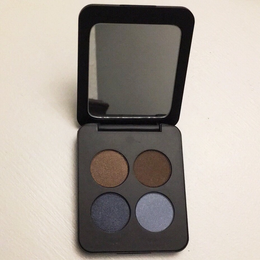 Youngblood Brown/Blue Eyeshadow Quad